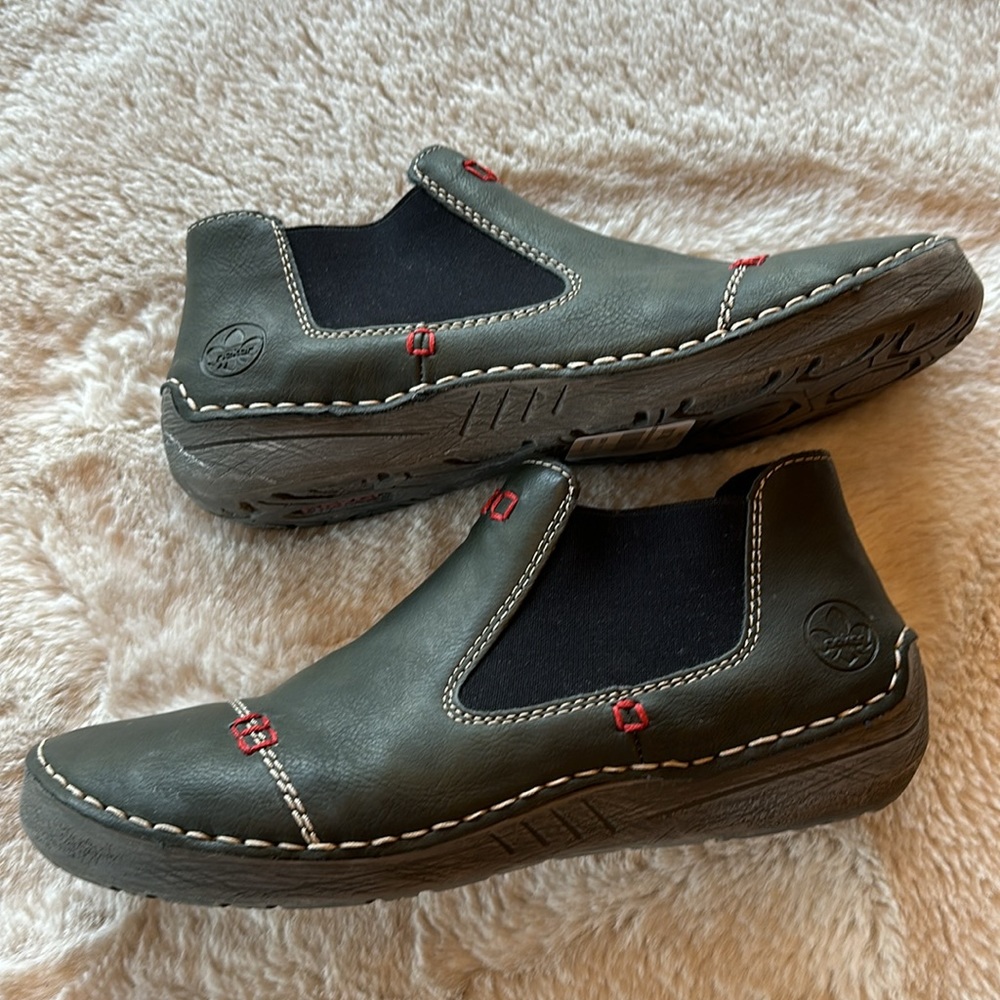 Reiker slip ons - Picture 6 of 7